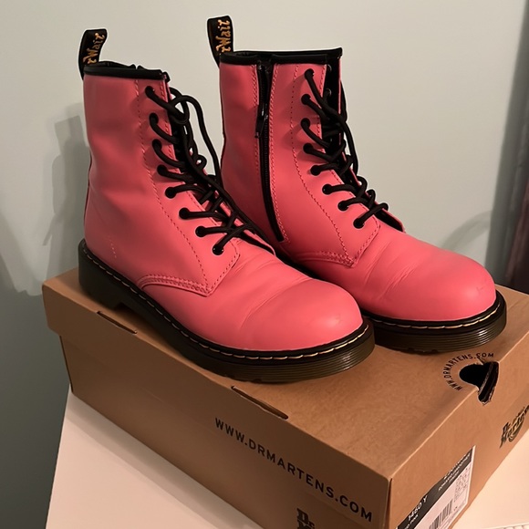 Child size 7 Pink Dr. Martens combat boots - Picture 2 of 5